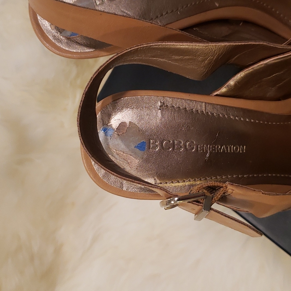 BCBGMAXAZRIA Kaden Size 7.5 Tan Platform Wedge Sandals - Picture 6 of 8